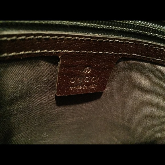 Gucci overnight tote.  (Zip closure) - Picture 6 of 7